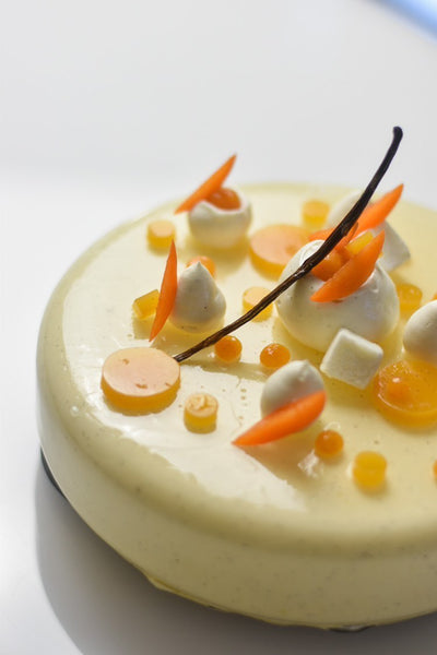 Entremet Abricots, Miel & Vanille par Michel Baltzer